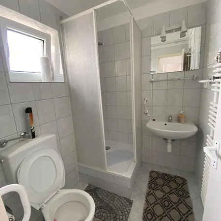 Karmen Apartmanhaz Hévíz