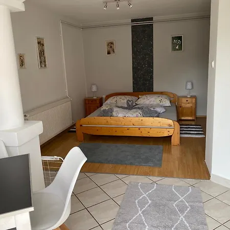 Karmen Apartmanhaz Heviz