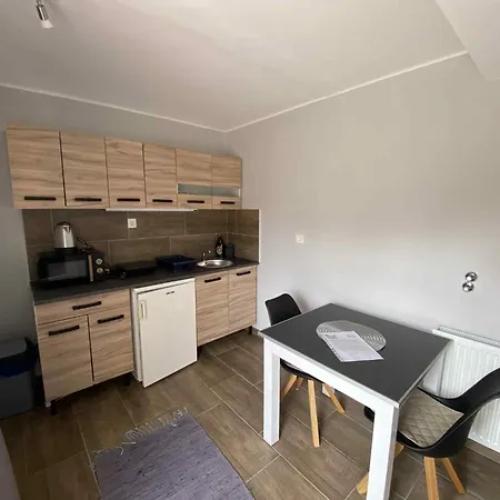 شقة Karmen Apartmanhaz *