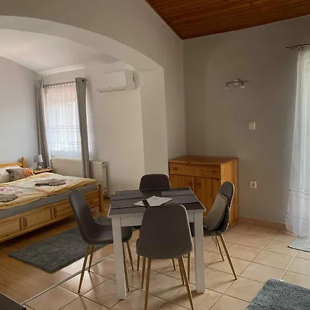 Karmen Apartmanhaz شقة Hévíz