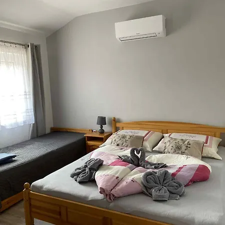 Karmen Apartmanhaz Hévíz