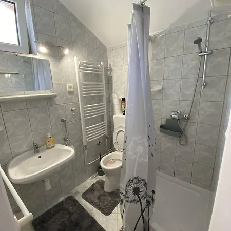 Karmen Apartmanhaz شقة Hévíz